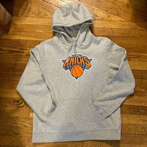 Fanatics Gray New York Knicks Crew Neck Sweater